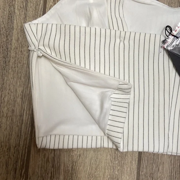 NWT Dynamite Bustier and Scoop Neck Crop Top - Picture 6 of 10